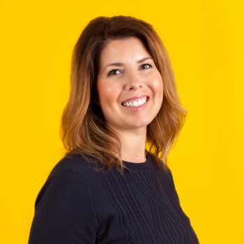 Portrait of Jodi Brinkoetter, Broker/Agent.